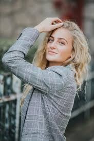 Charlotte V.